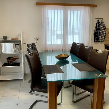 Bergroeschen Appartement-fewo 6-bettwohnung By Interhome