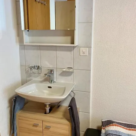 Bergroeschen Appartement-fewo 6-bettwohnung By Interhome